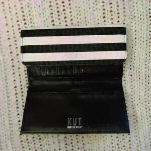 Kut from the kloth wallet